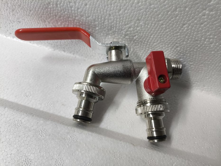 Torneira dupla de jardim