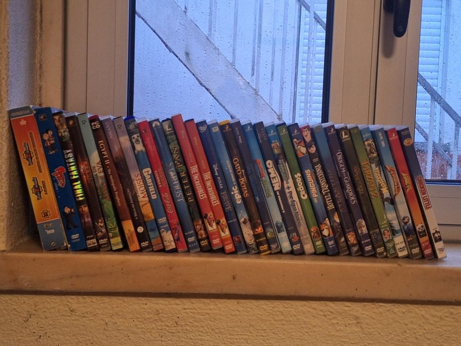 Dvds como novos  vários