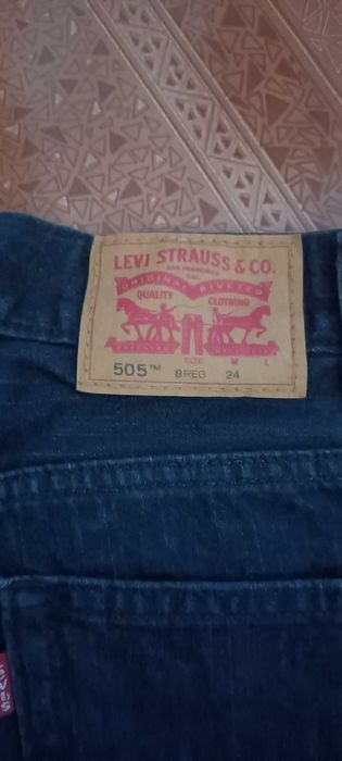 Calções de ganga Levis. Ótimo estado.