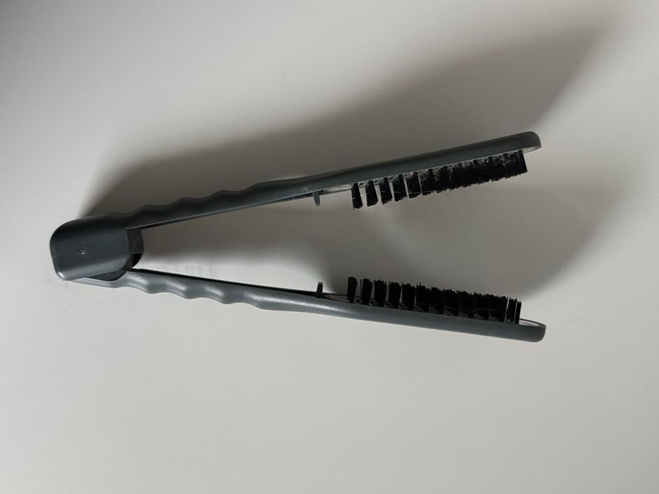 Grzebień prostujący włosy