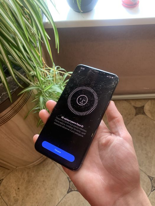 Продам iPhone 11 Pro Max 64GB