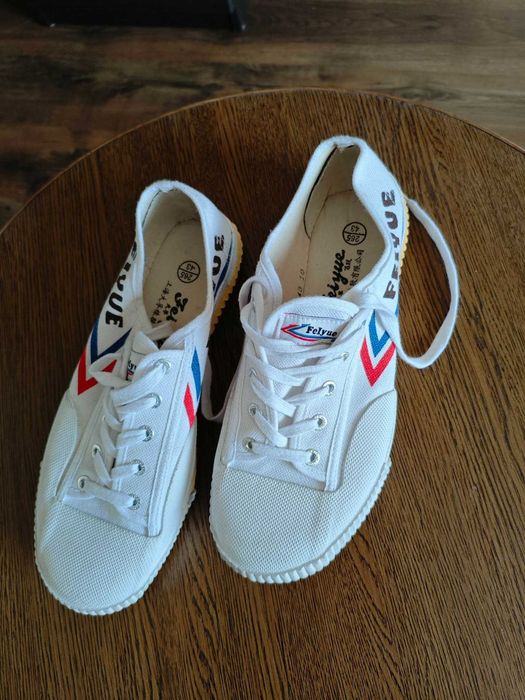 Buty do azjatyckich sztuk walki rozmiar 43.