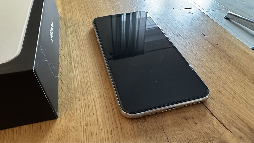 iPhone 11 Pro Max 64 GB