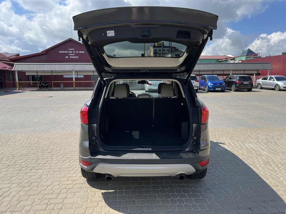 ТЕРМІНОВО! Ford Escape 2019