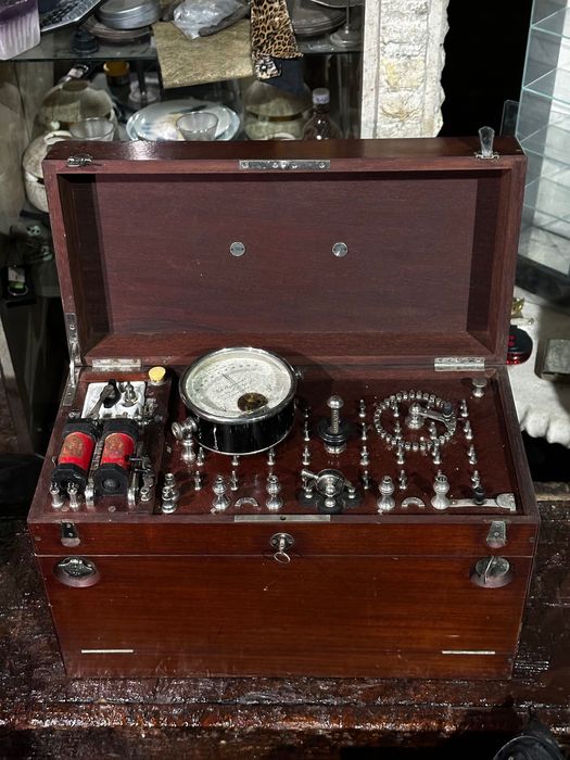 Relíquia Médica 1906 - Aparelho Eletroterapia