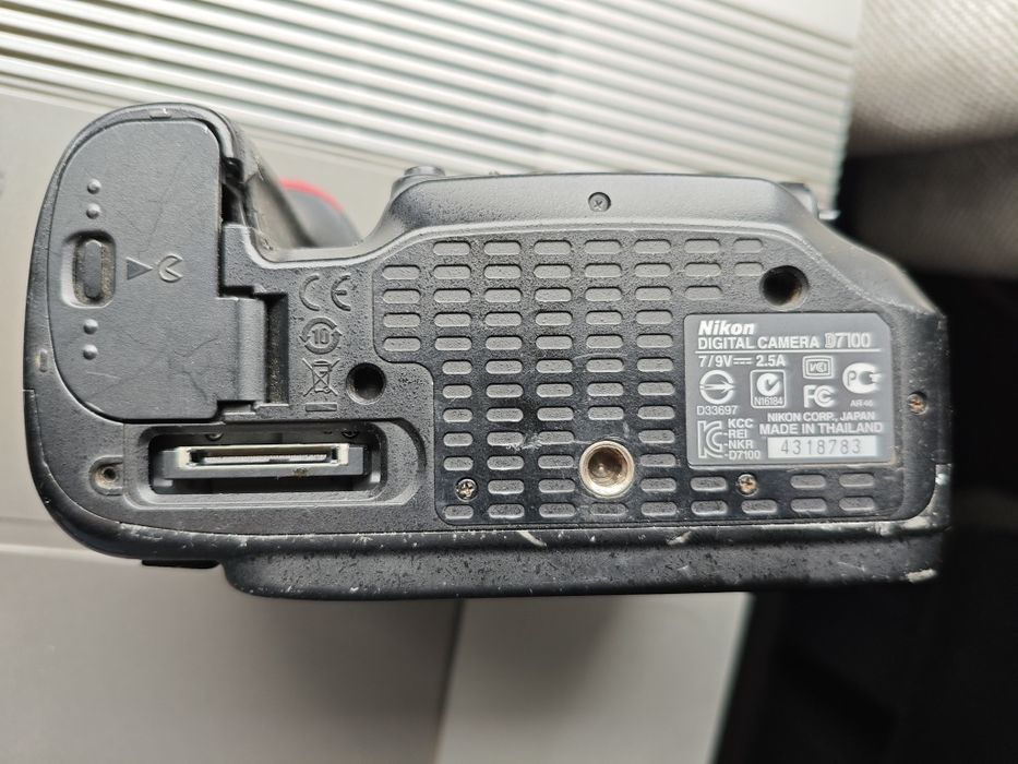 Nikon D7100 - para aproveitar partes.