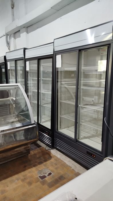 Витрина холодильная Универсальная Двухдверный. Ларь морозильный 016