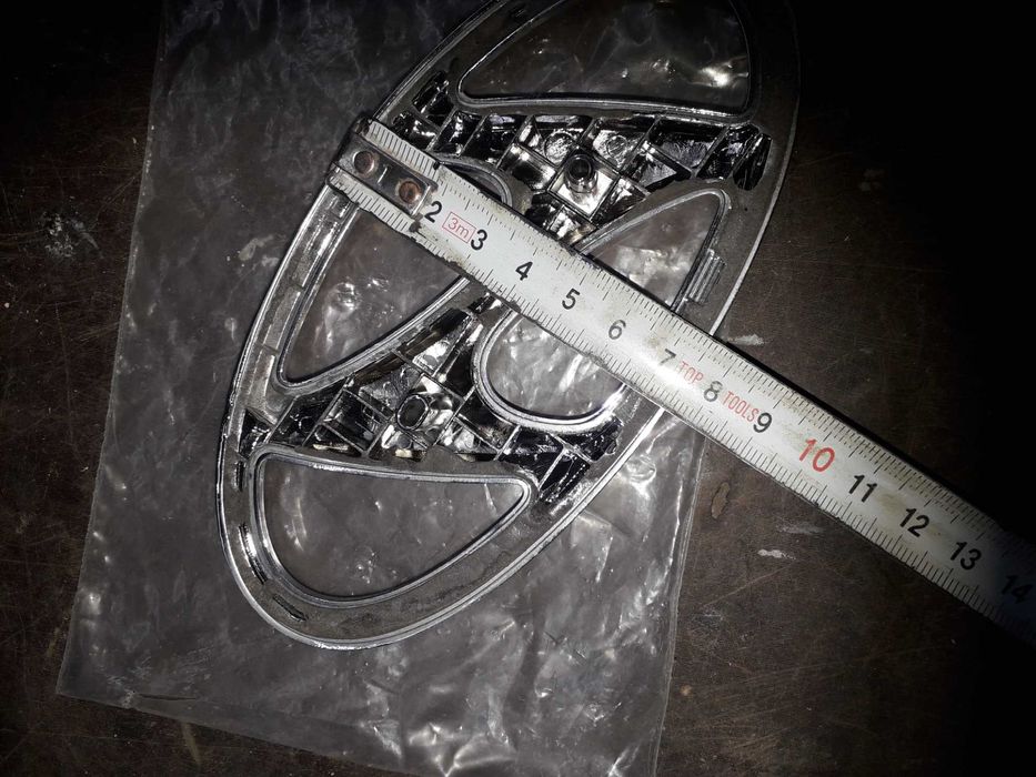 Значок ХЮНДАЙ соната LF