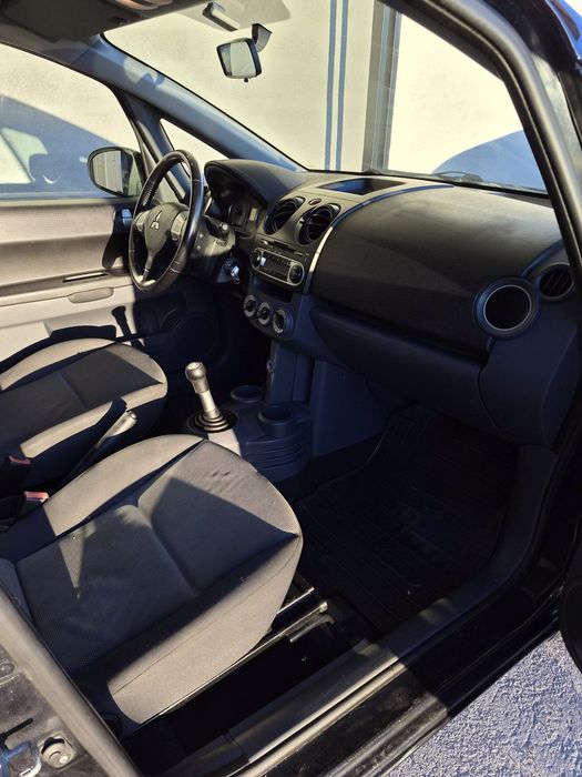 MITSUBISHI COLT 2009 140.000 km