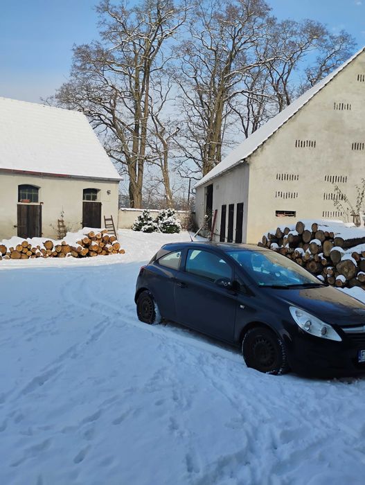 Duży dom na wsi z pokojami do wynajęcia