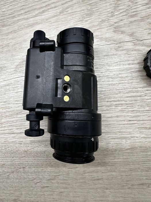 Pvs-14 green phoshor м16Н2