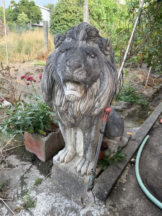 Estatua de leao