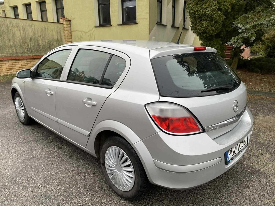 Opel Astra H 1.4 benzyna