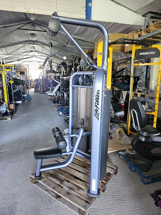 Life Fitness Signature PULDOWN Dual ! Olymp technogym hes