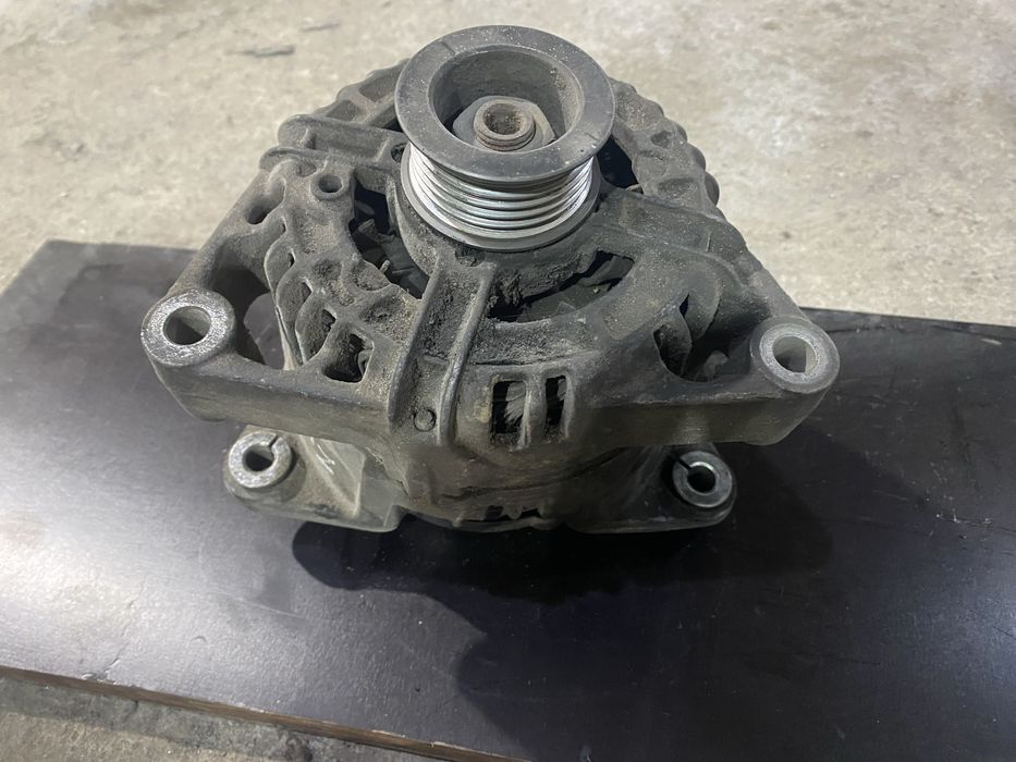 Генератор для Opel Astra G,Zafira A,Vectra B(2.0 D)(100A)0124415005