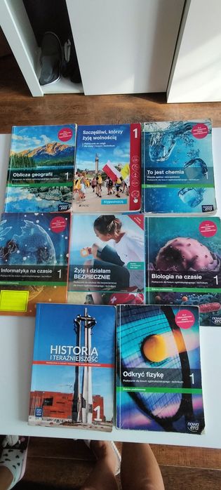 Podręczniki do technikum i liceum klasa I