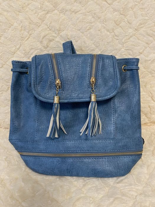 Жіночий рюкзак зі шкірозамінника