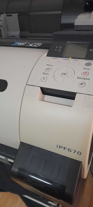 Plotter Canon iPF670 + Suporte + Papel | sem tinteiros
