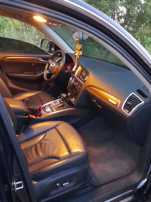 Продам Ауди Q5 2013