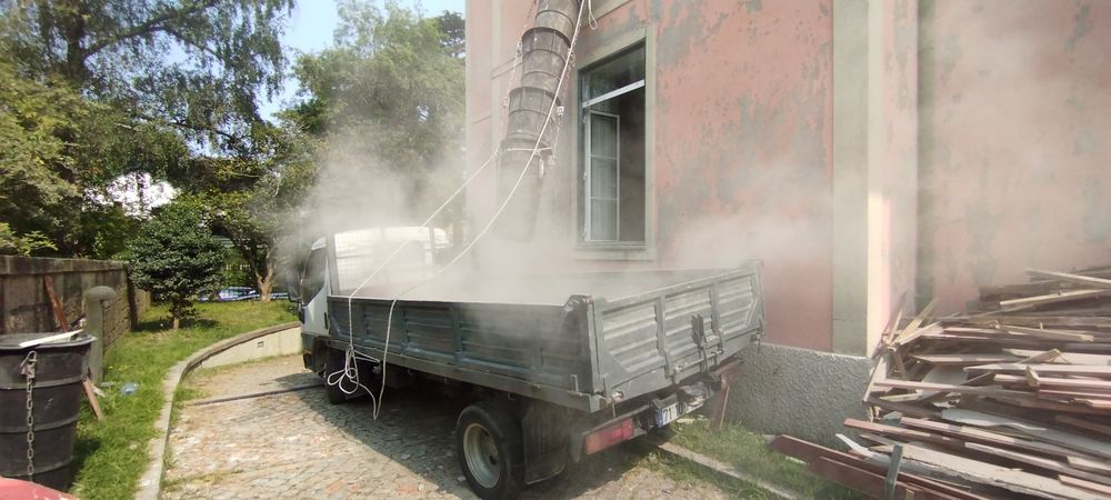 Recolha de entulho em Vila Nova de Gaia