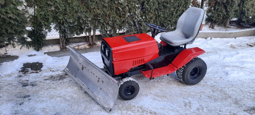 Traktorek MTD 12.5 kM,  pług do traktorka