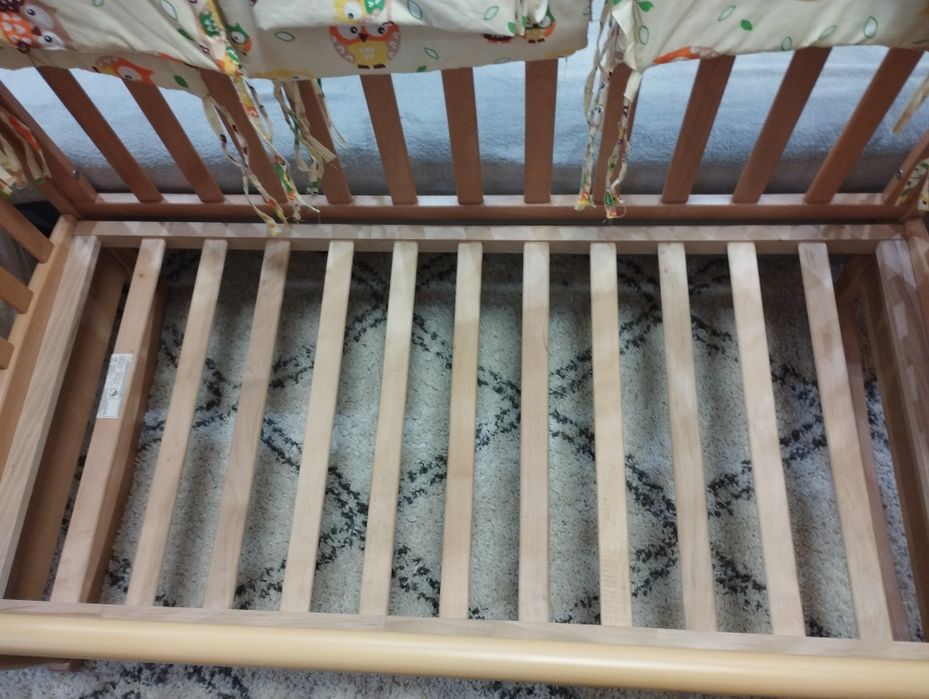 Кроватка Верес дерев'яна (бук)+ комплект постільної білизни.