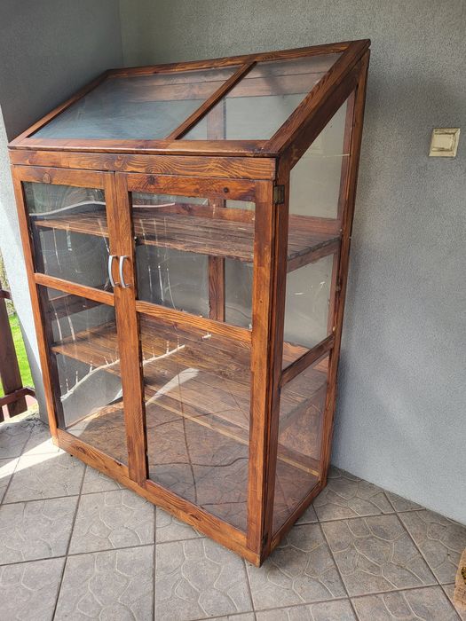 Mini szklarnia balkonowa