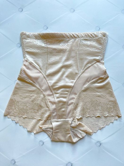 Утягуючі високі труси коректуюча білизна роздріб опт дроп