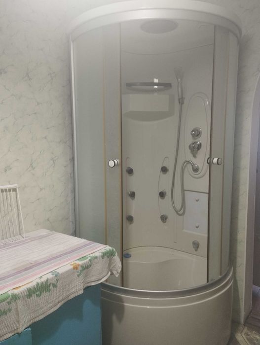 Продаю будинок в смт Рокитне