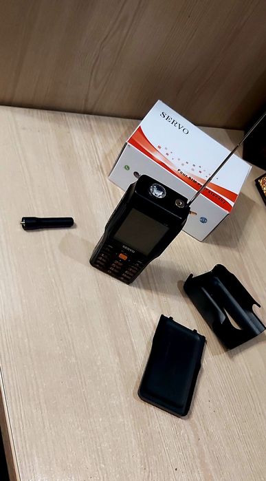 Телефон SERVO F3 4000 мАч 4 сим карты черный с большим дисплеем и каме