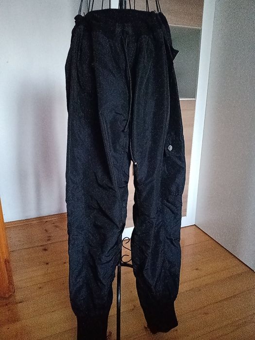 Sportowe spodnie Pinko