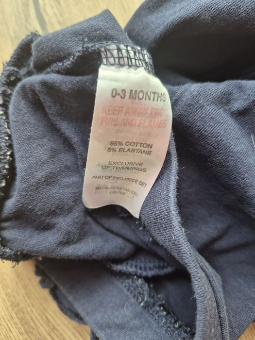 Matalan legginsy niemowlęce granatowe falbanka 62