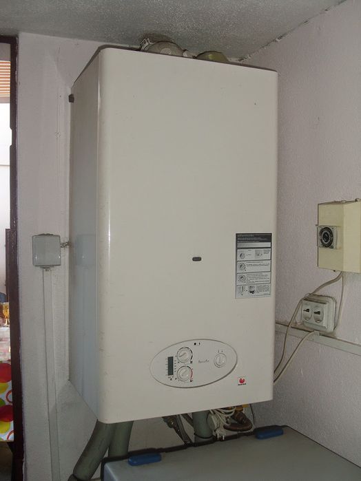 Caldeira para águas sanitárias a gás e aquecimento central