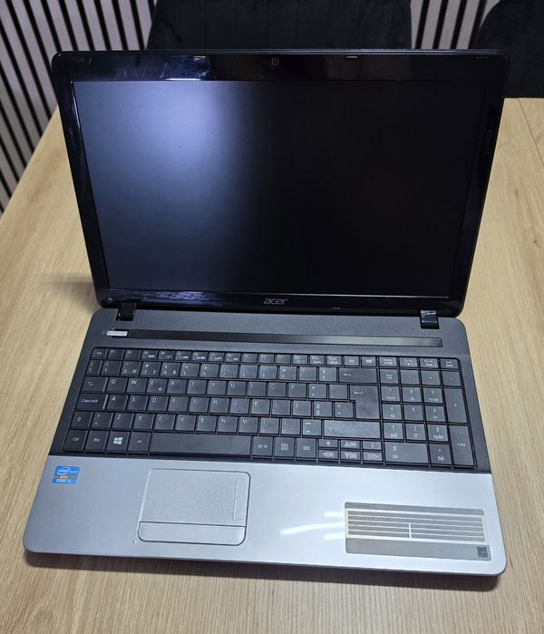 Acer TravelMate P253-M – Intel Core i3 – 8GB RAM – SSD 256GB HDD