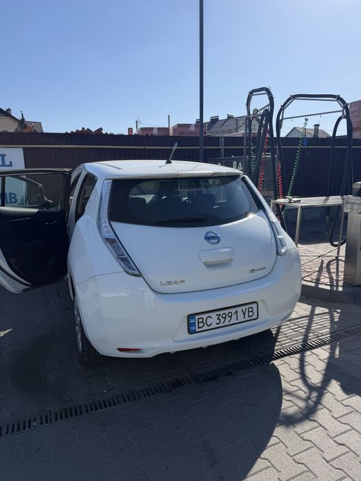 Nissan Leaf 2014