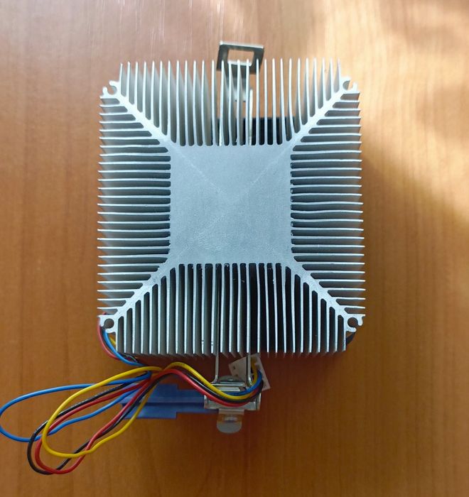 Процессор AMD Athlon II x3 450, кулер  процесора