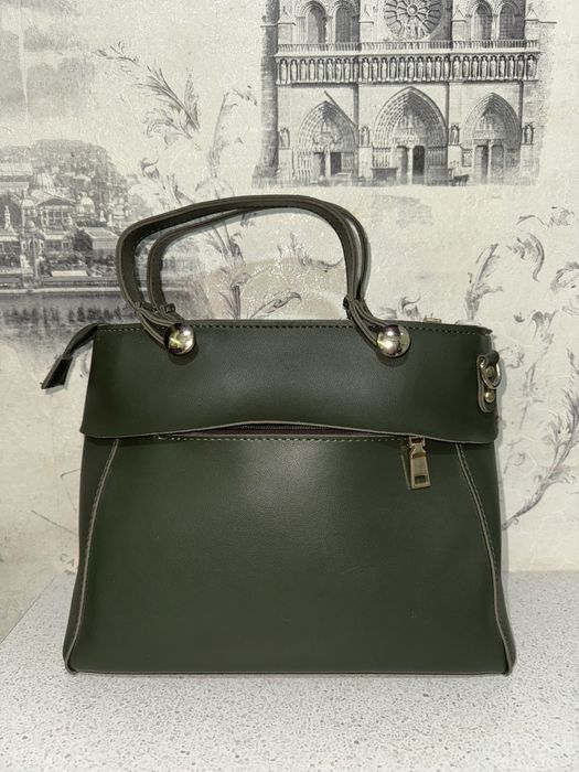 Містка сумка на кожен день