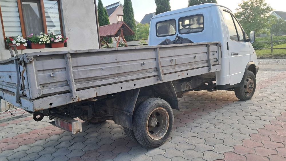продам газель бортову находу