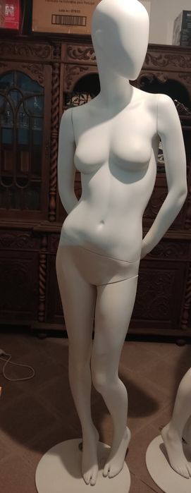 Manequim feminino