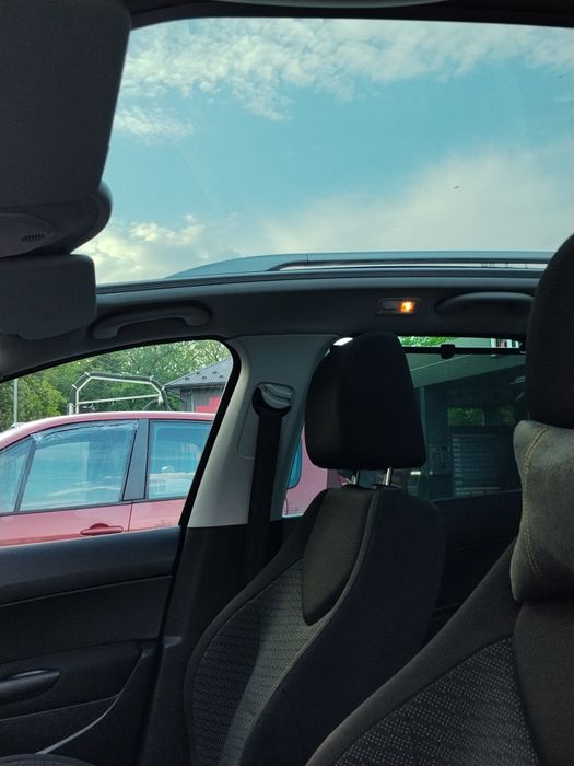 Peugeot  308 sw spot.