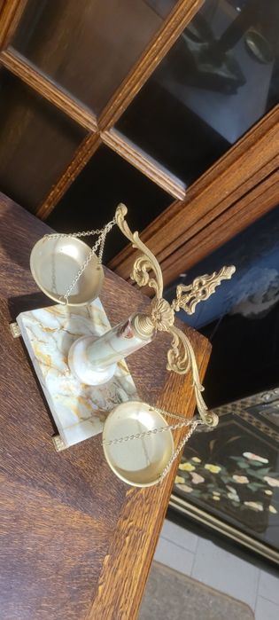 Piękna dekoracyjna waga