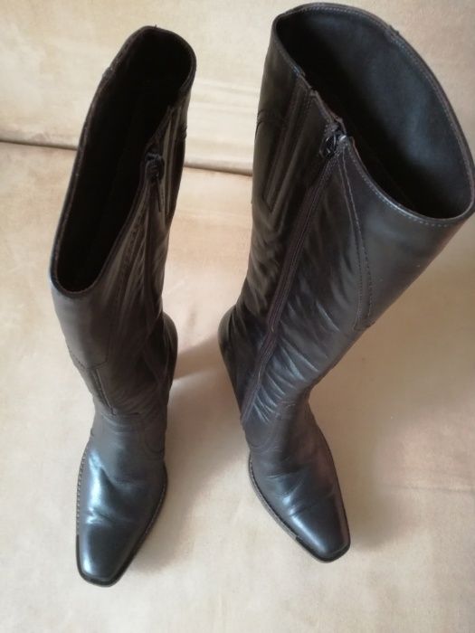 oferuję botki skórzane używane