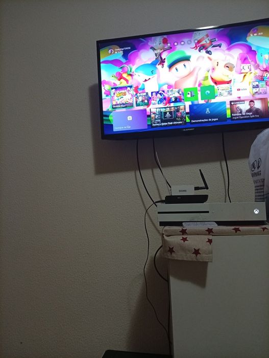 Xbox One S, 1 Comando
