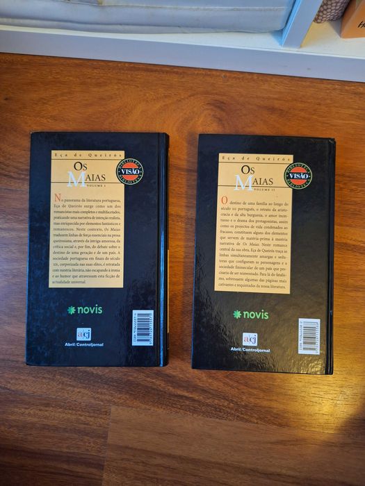 Livro "Os Maias" de Eça de Queirós