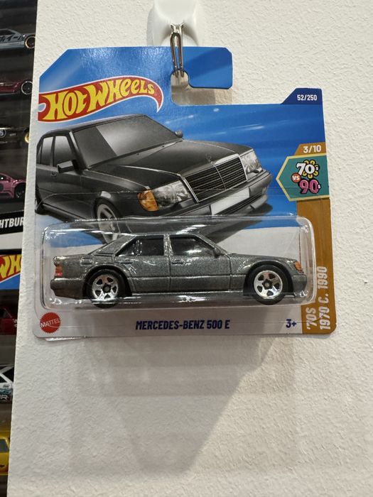 Hot Wheels Mercedes-Benz 500 E
