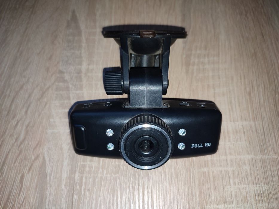 Видеорегистратор в авто FULL HD"