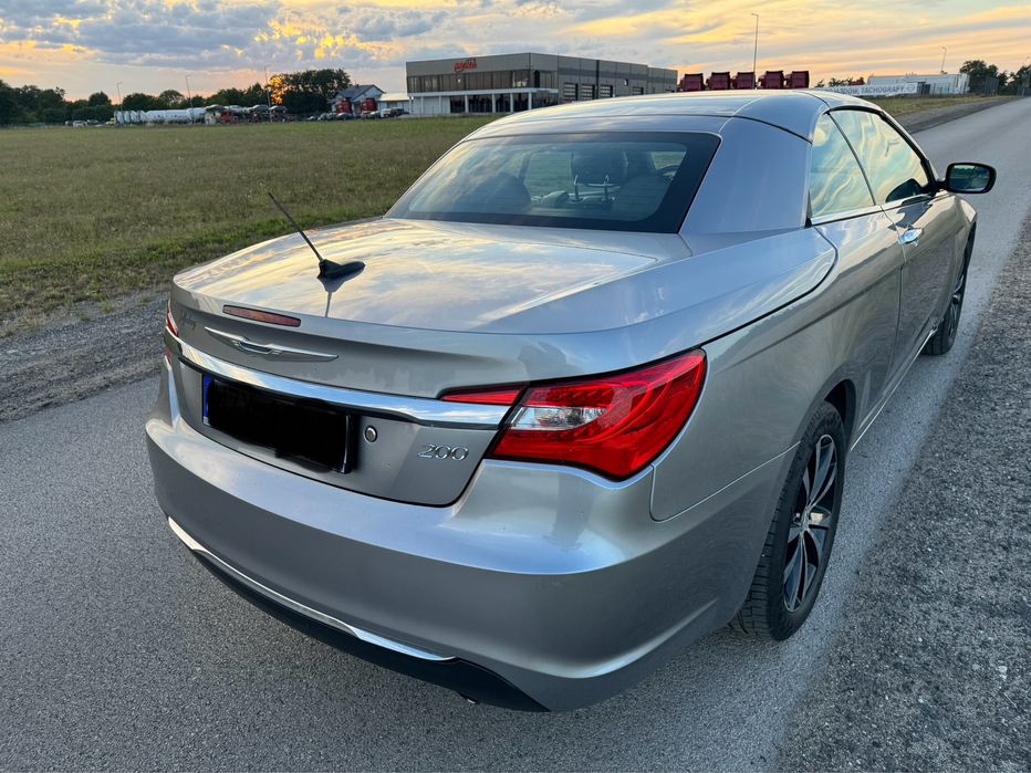 Chrysler 200 Cabrio 3.6 2013r zamiana
