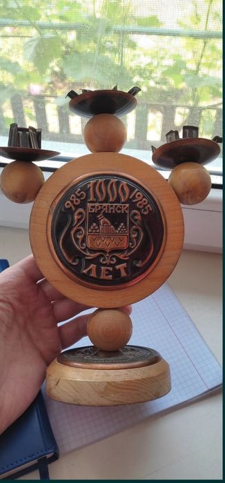 Продам на подарок Подсвечник на три свечи