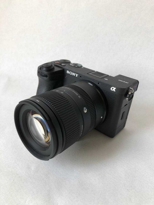 Sony Alpha A6700 (ILCE-6700) +Sigma 18-50mm f/2.8 DC DN Новий Гарантія