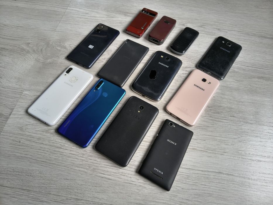 Mix telefonów Samsung Huawei Sony Nokia Alcatel